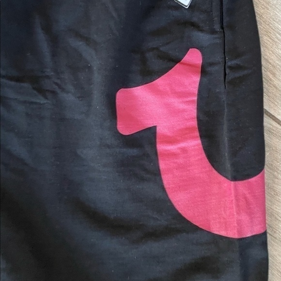 NEW Authentic True Religion Sweat Shorts Black Red - Picture 2 of 9